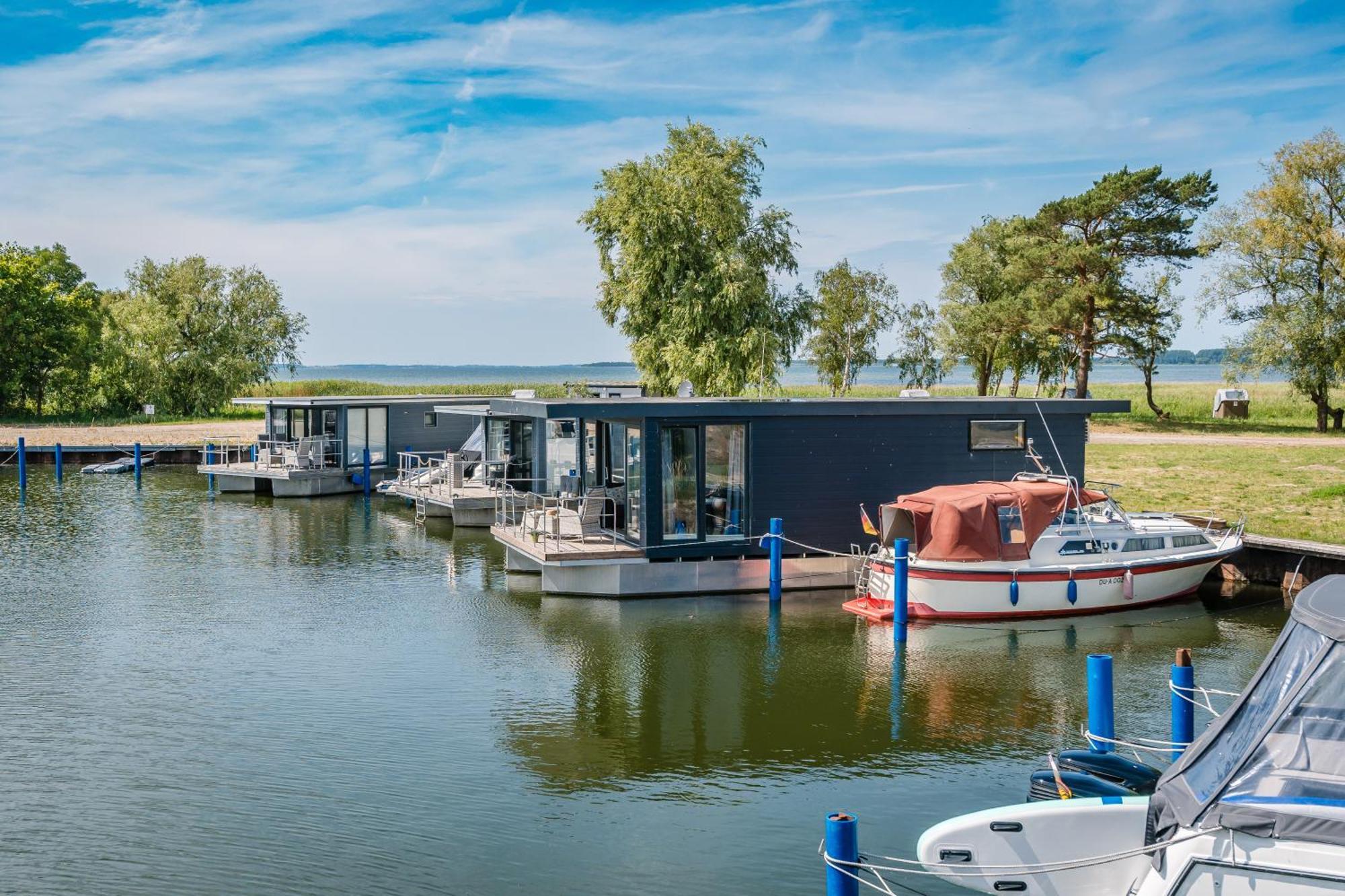 Marina Martinshafen Hotel Sassnitz Exterior foto